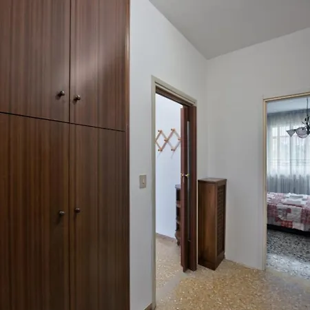 Urban Neighbour Venice Гостевой дом *