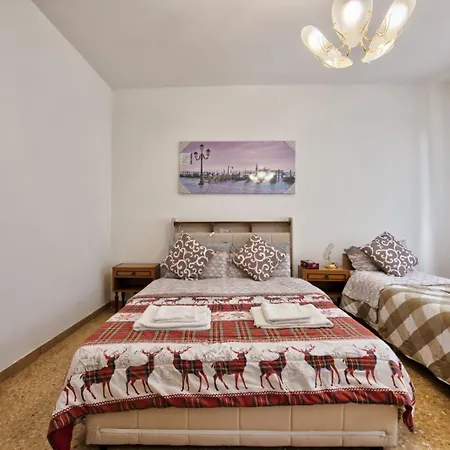 Гостевой дом Urban Neighbour Venice *