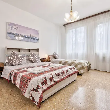 Urban Neighbour Venice マルゲーラ