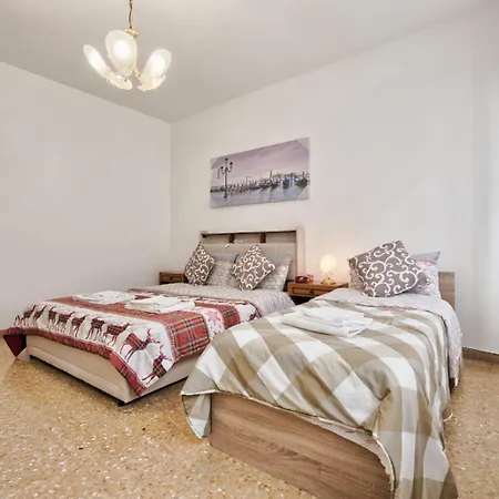 בית הארחה Urban Neighbour Venice מרגרה